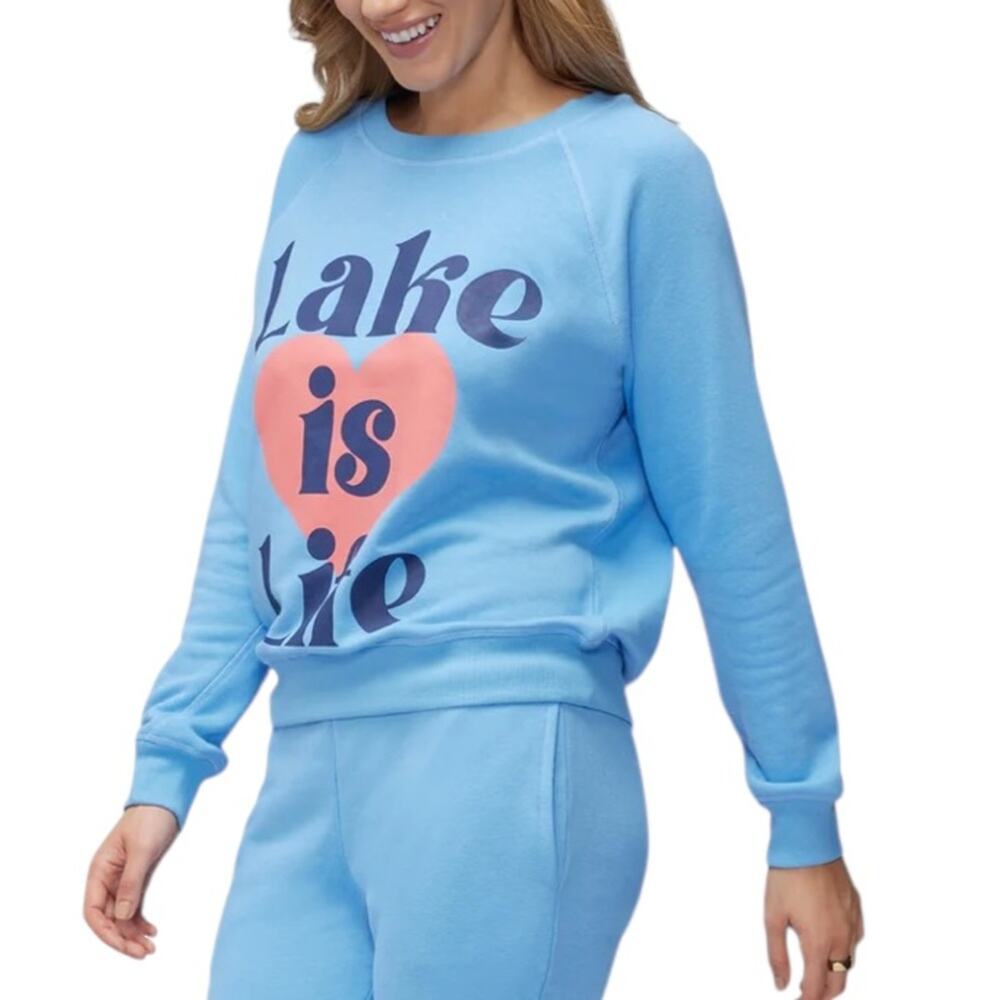 << “Lake is Life” Wildfox Sweatshirt – Sz Small